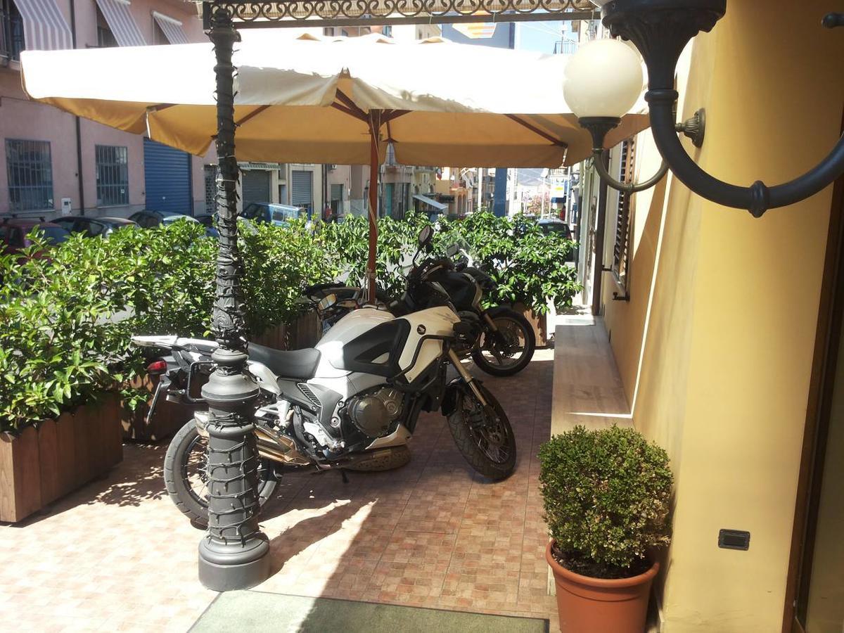 Hotel Paradiso Delle Madonie Castelbuono  Eksteriør bilde